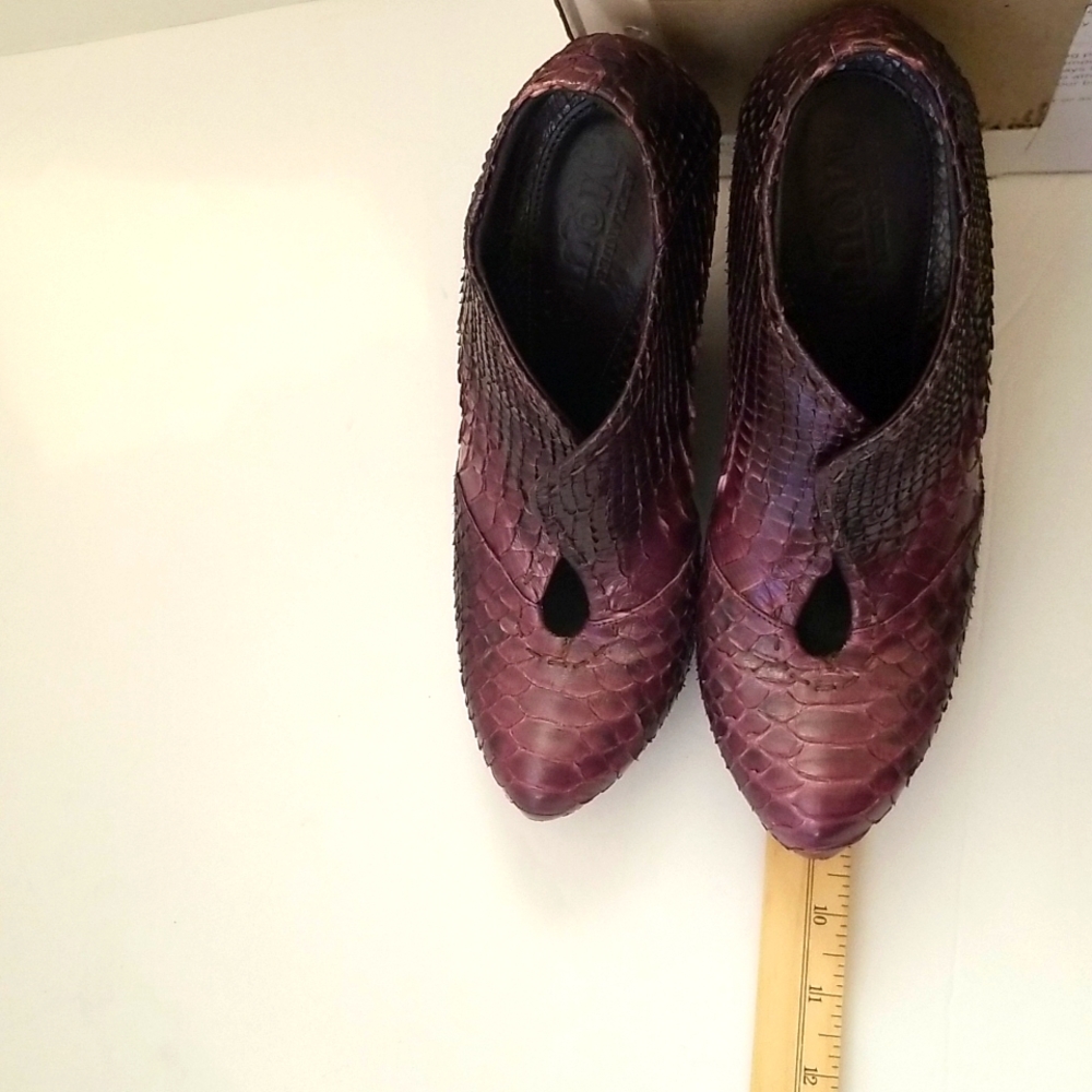 ๐HP Alexander McQueen Snakeskin Wedge Sculpted Heel Platform Boots Runway Rare - Picture 9 of 9